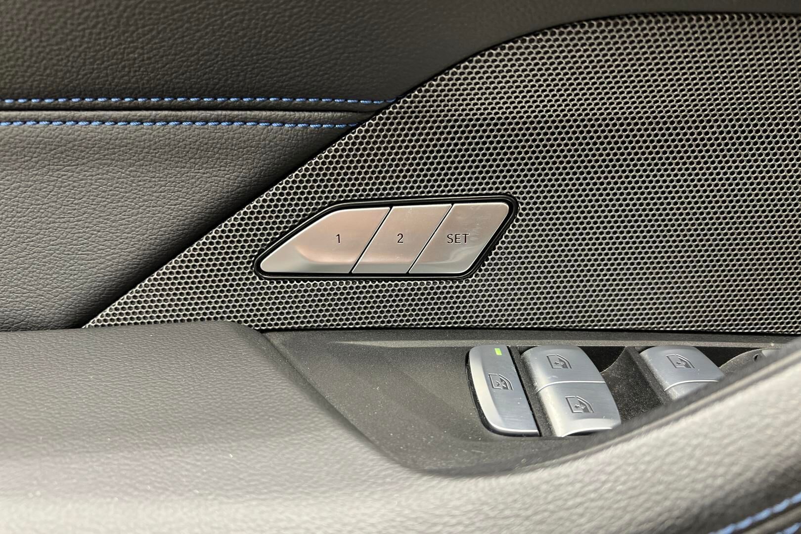 BMW I4 M50 iso kuva 35