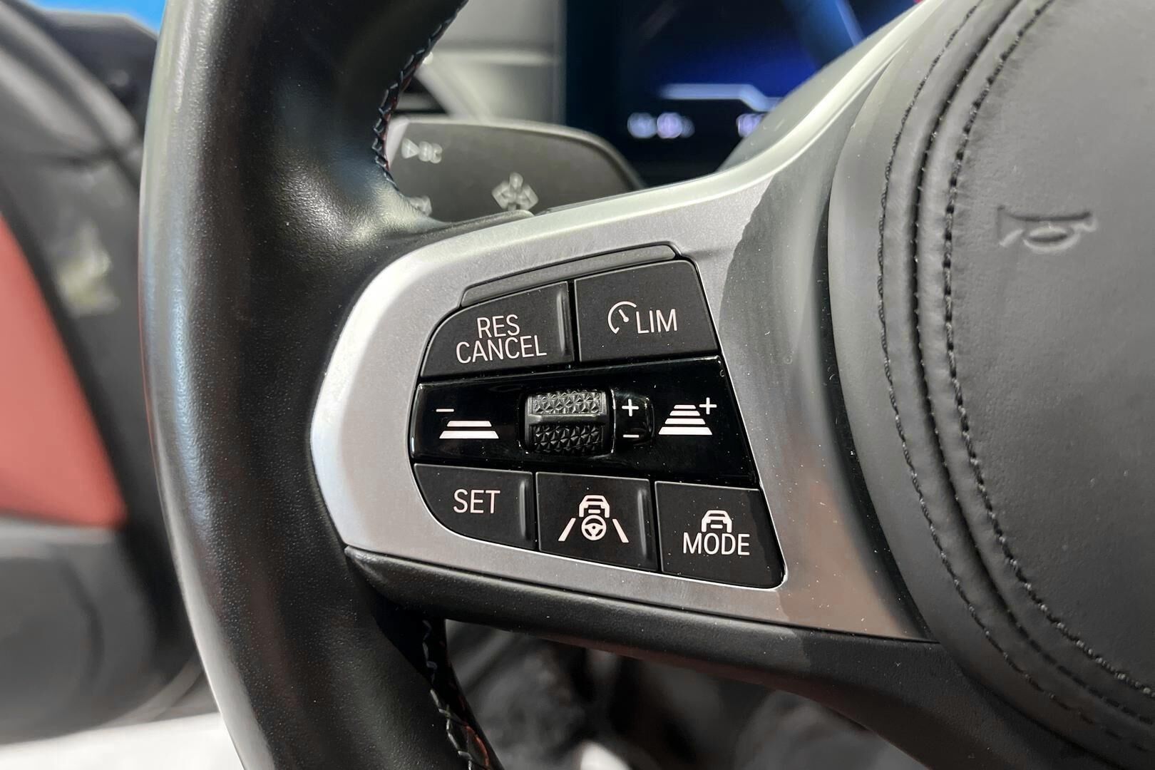 BMW I4 M50 iso kuva 14
