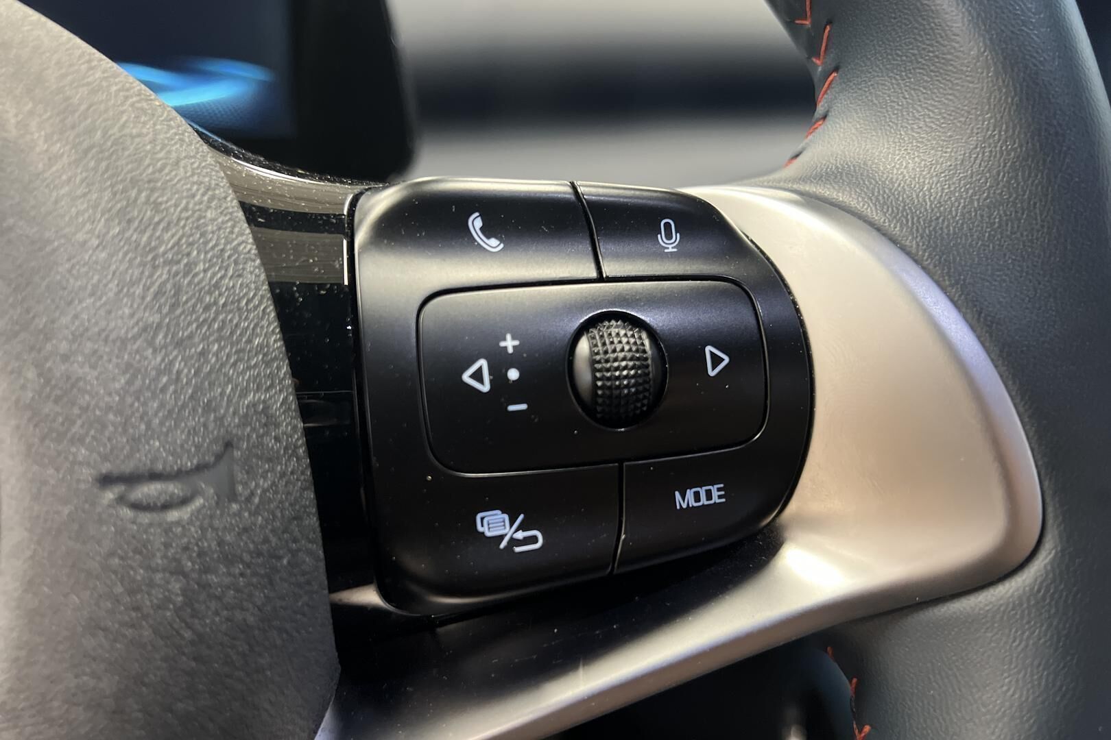 BYD ATTO 3 iso kuva 13