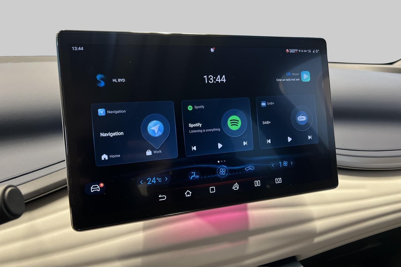 BYD ATTO 3 iso kuva 14