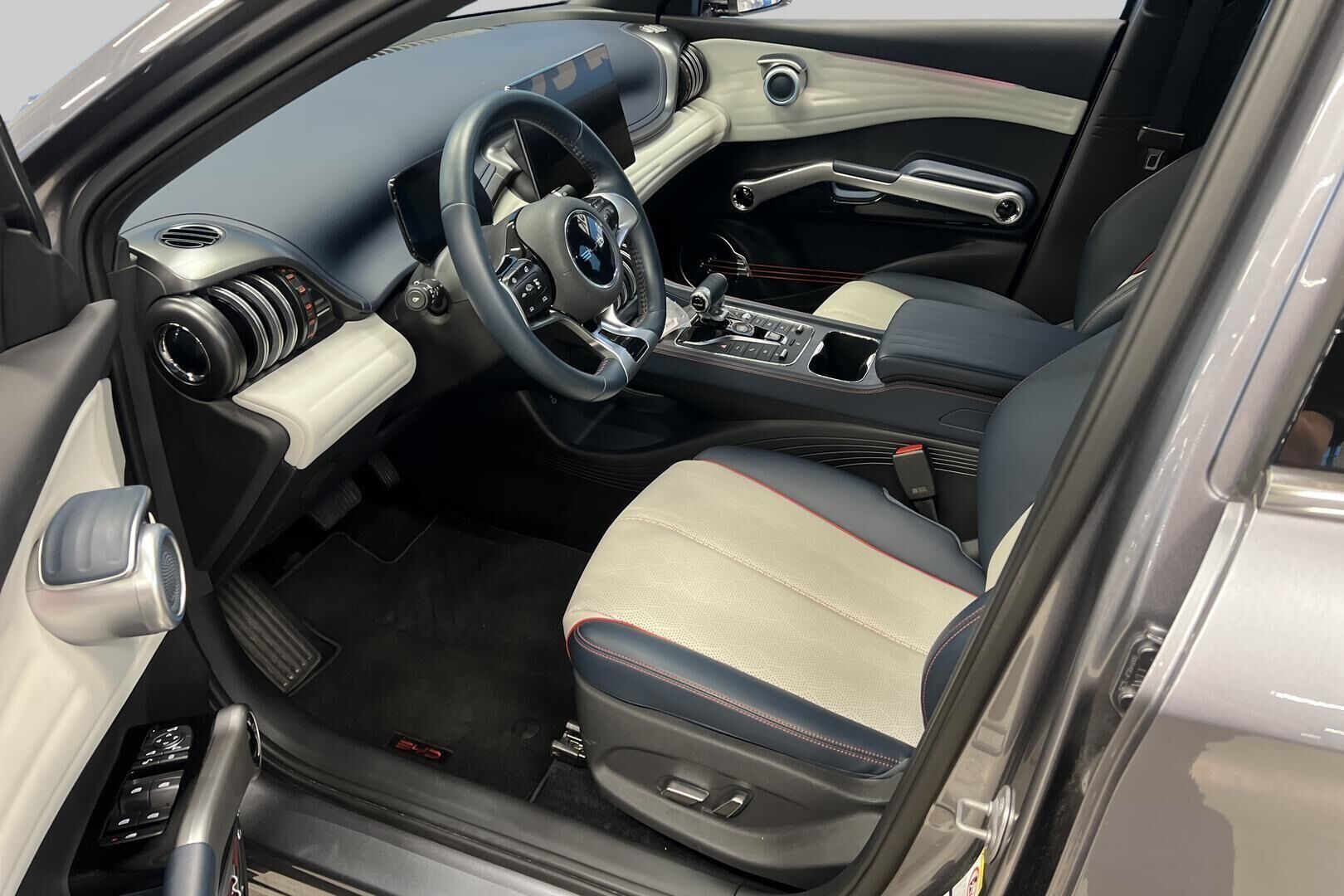 BYD ATTO 3 iso kuva 7