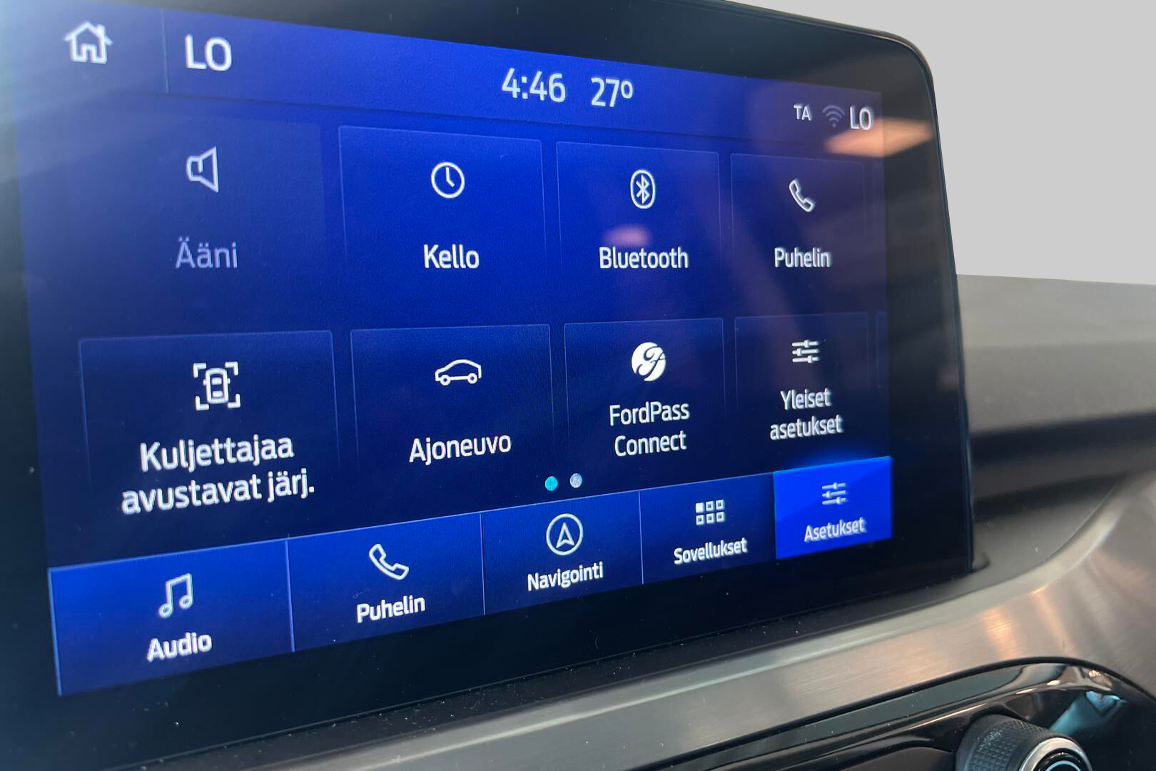 FORD KUGA iso kuva 25