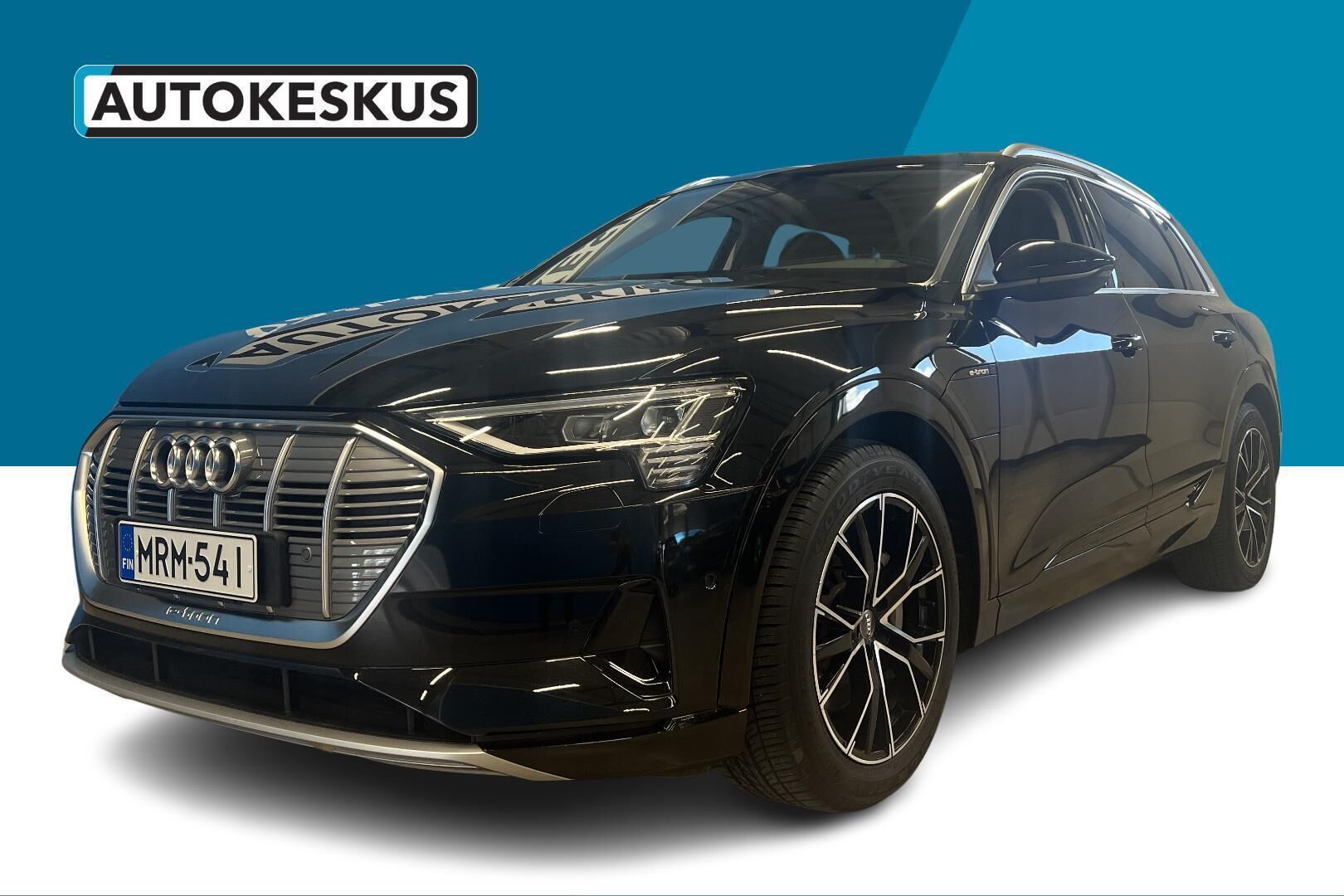 AUDI E-TRON