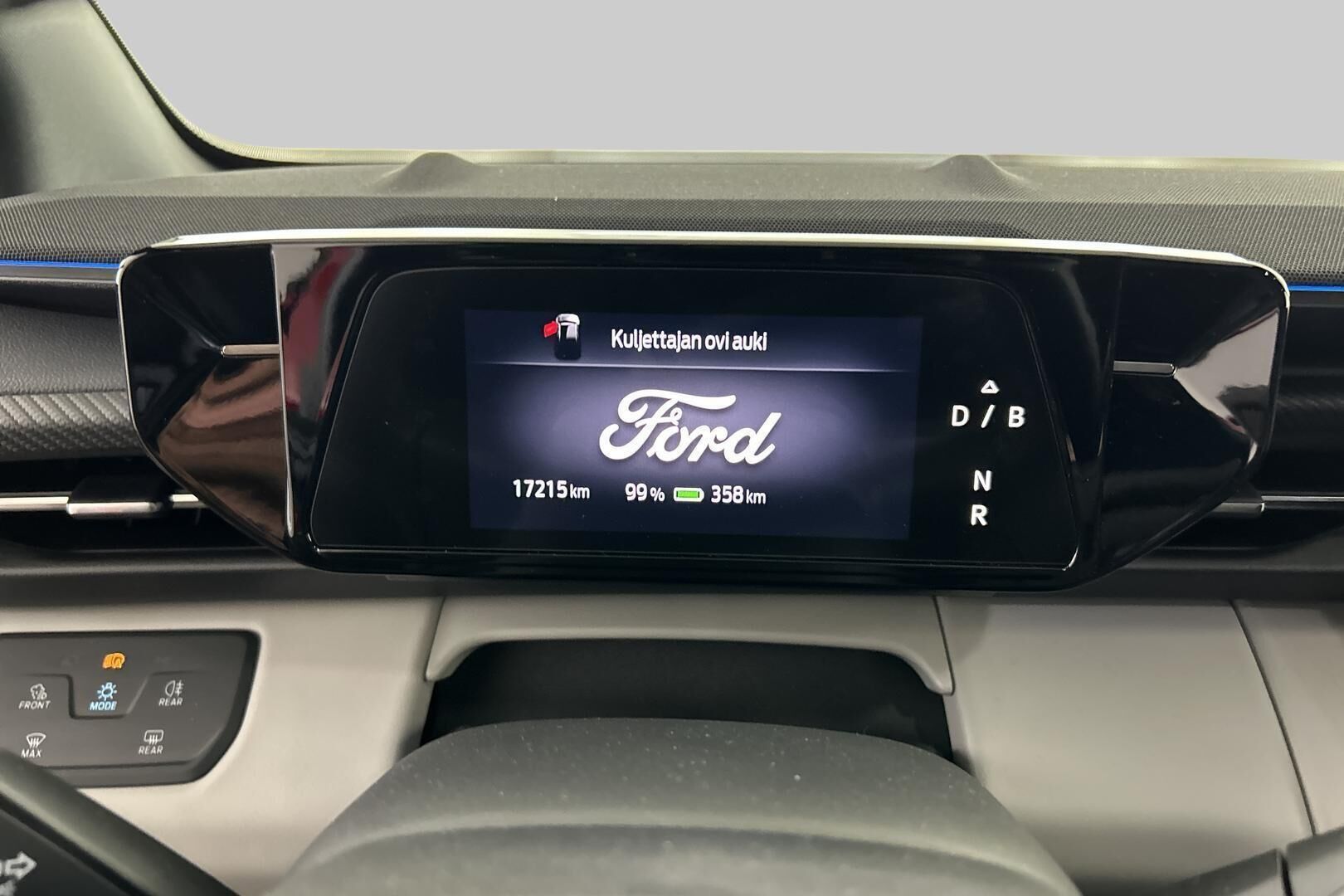 Ford Capri iso kuva 14