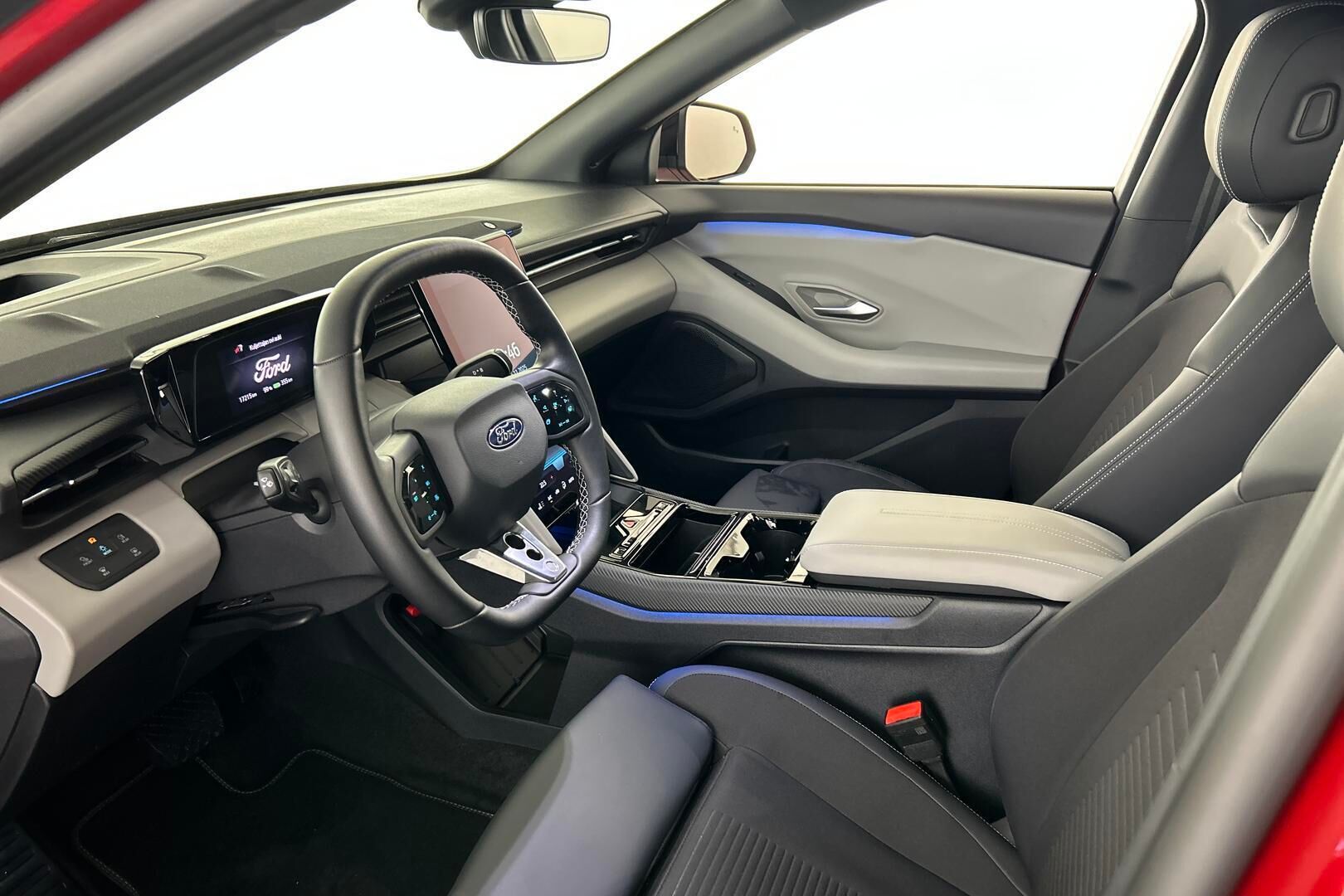 Ford Capri iso kuva 7