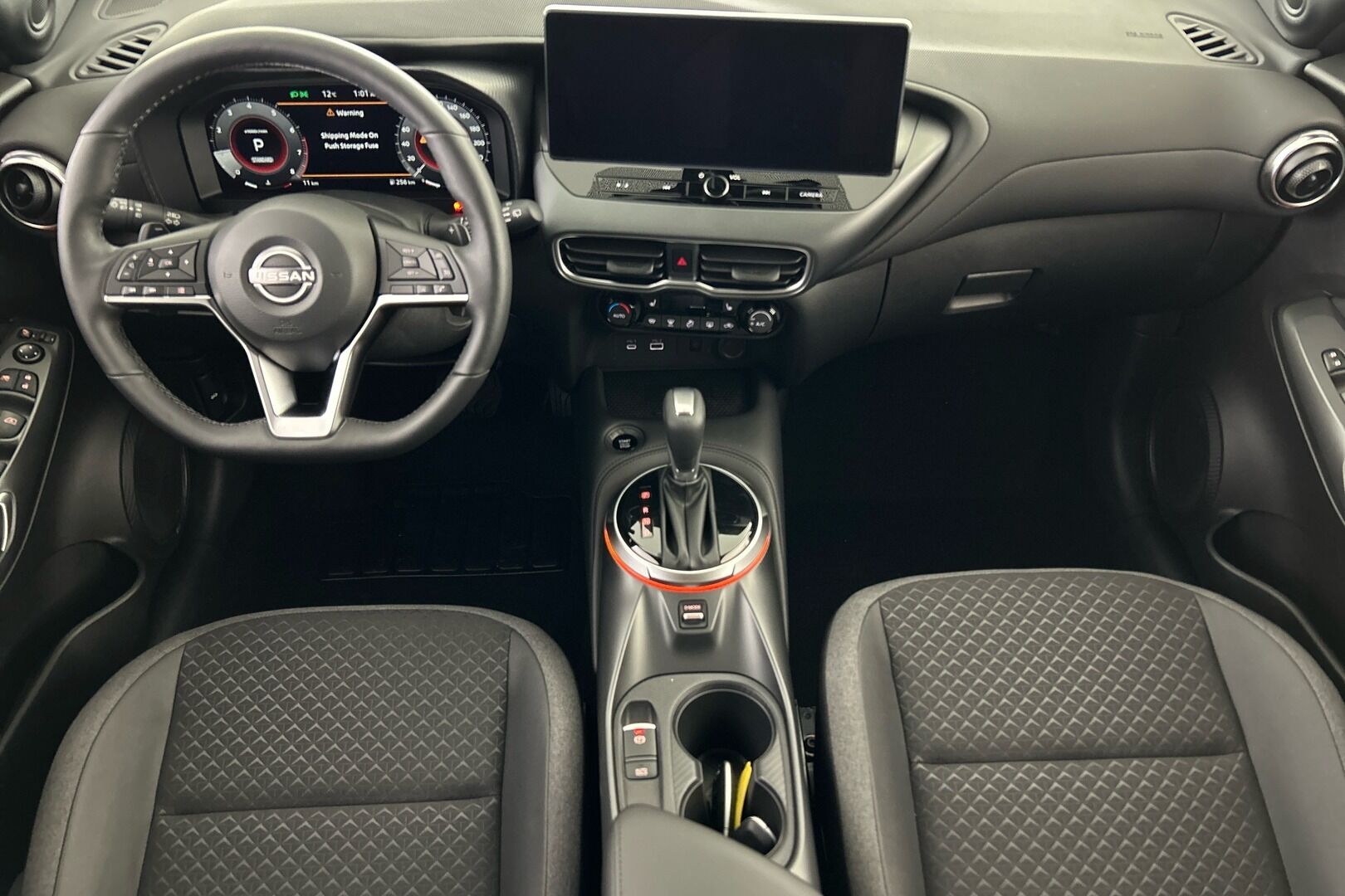 Nissan Juke iso kuva 4
