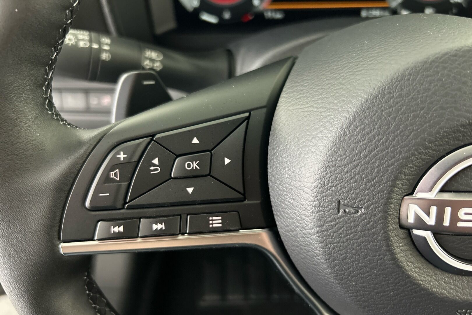 Nissan Juke iso kuva 7