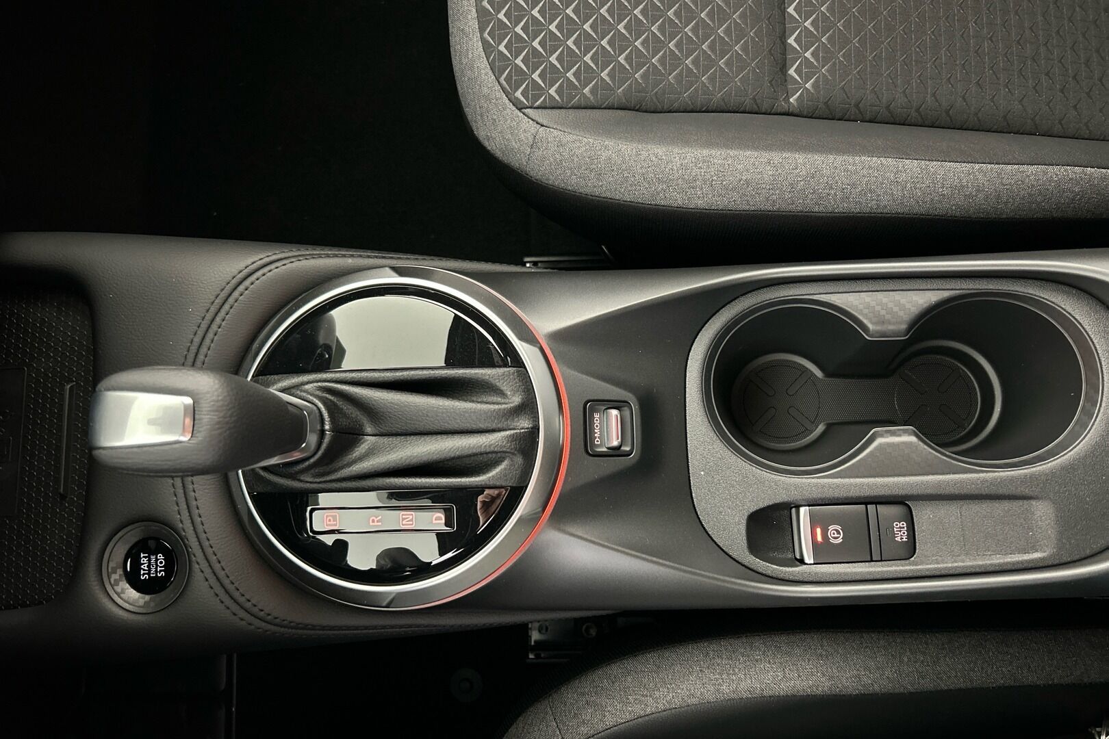 Nissan Juke iso kuva 16