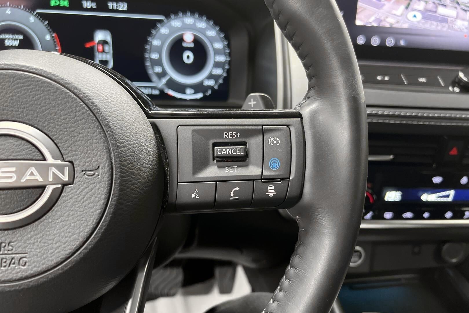 Nissan Qashqai iso kuva 15