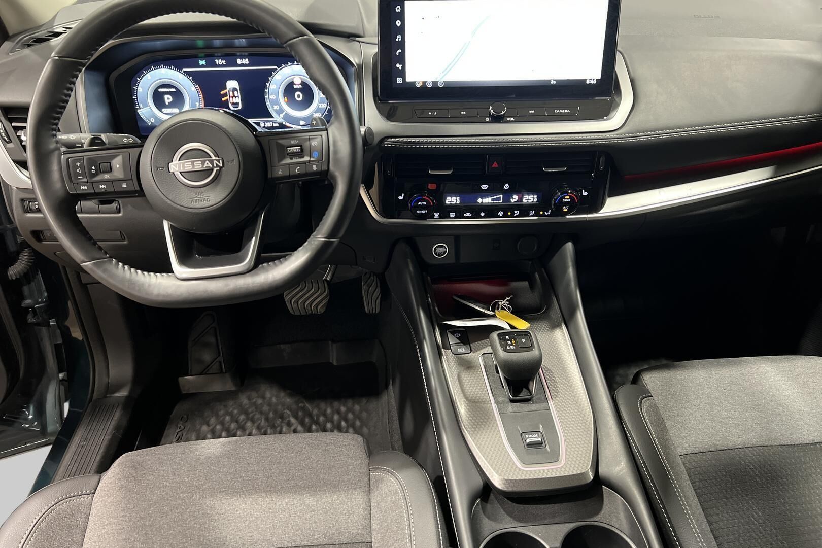 Nissan Qashqai iso kuva 11