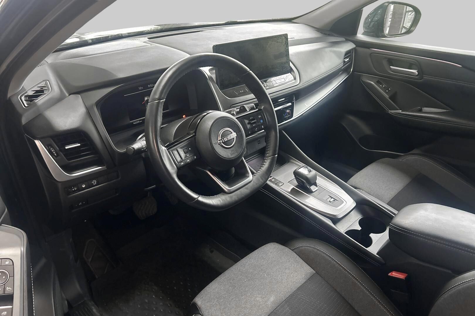 Nissan Qashqai iso kuva 2