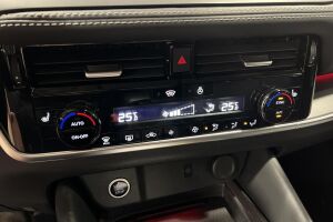 Nissan Qashqai esikatselu 21
