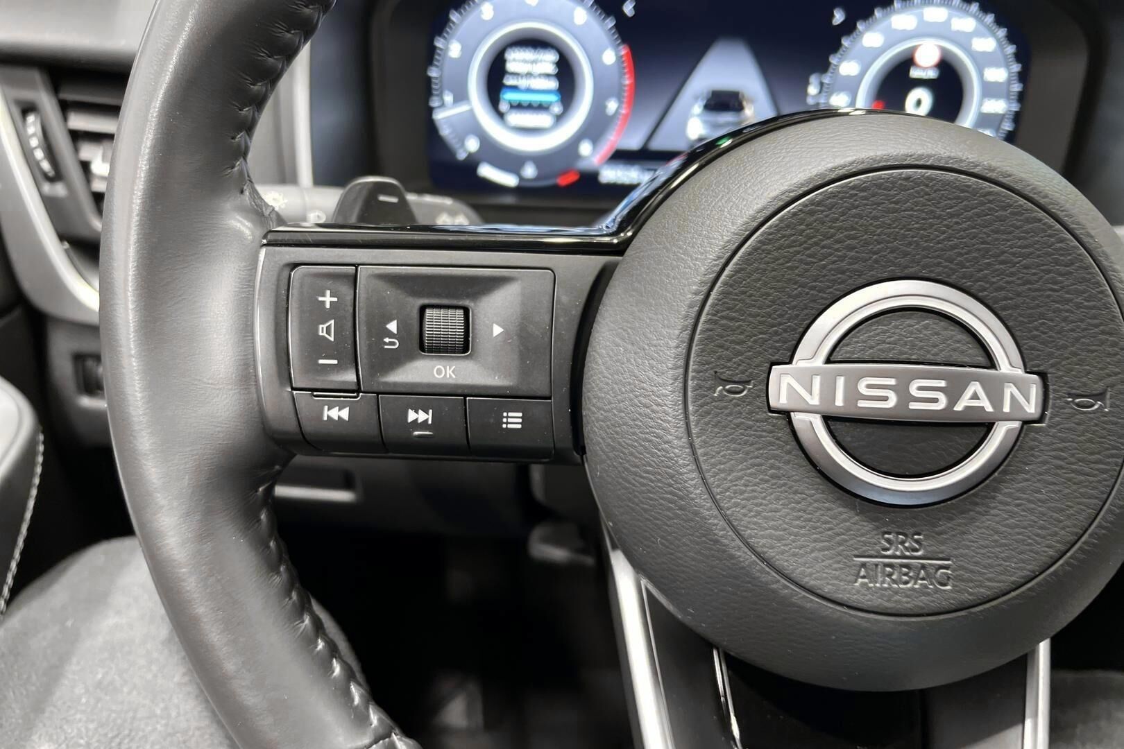 Nissan Qashqai iso kuva 18