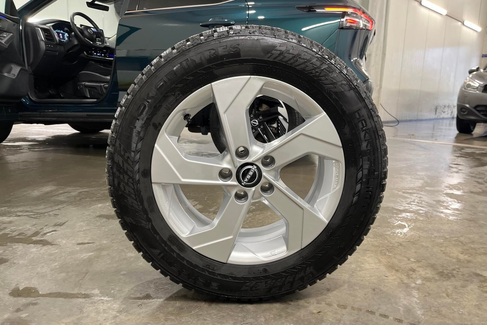 Nissan Qashqai iso kuva 14