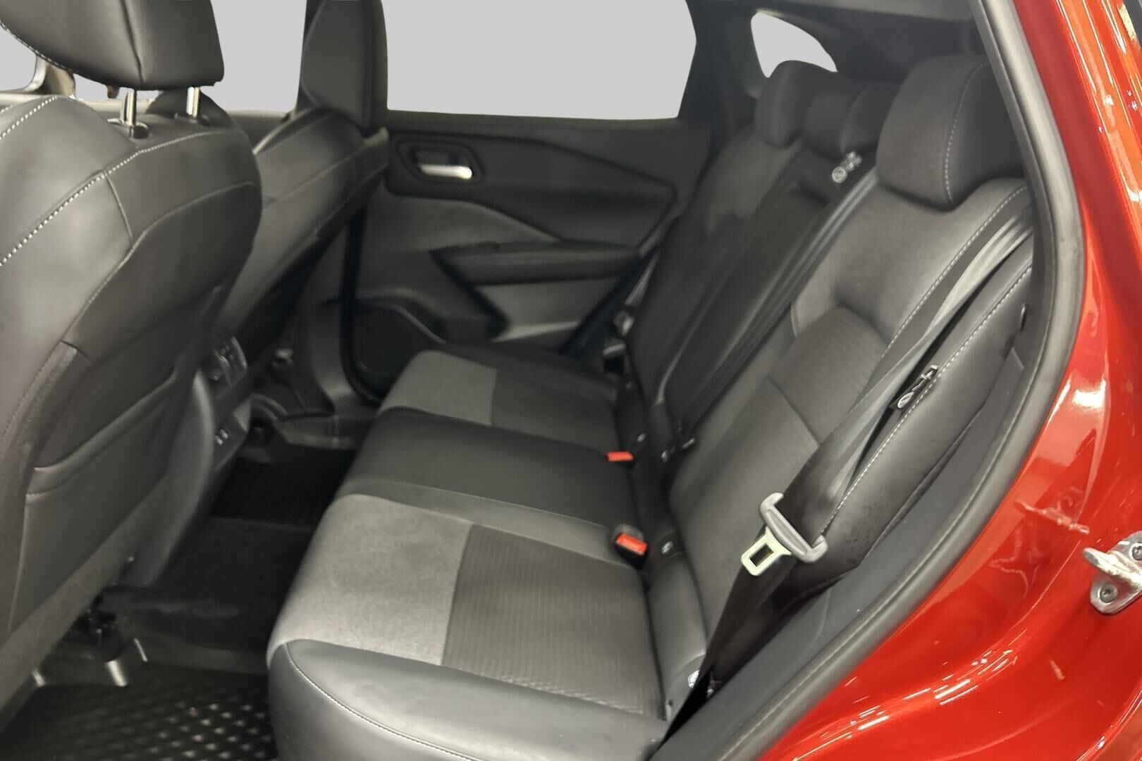 Nissan Qashqai iso kuva 7