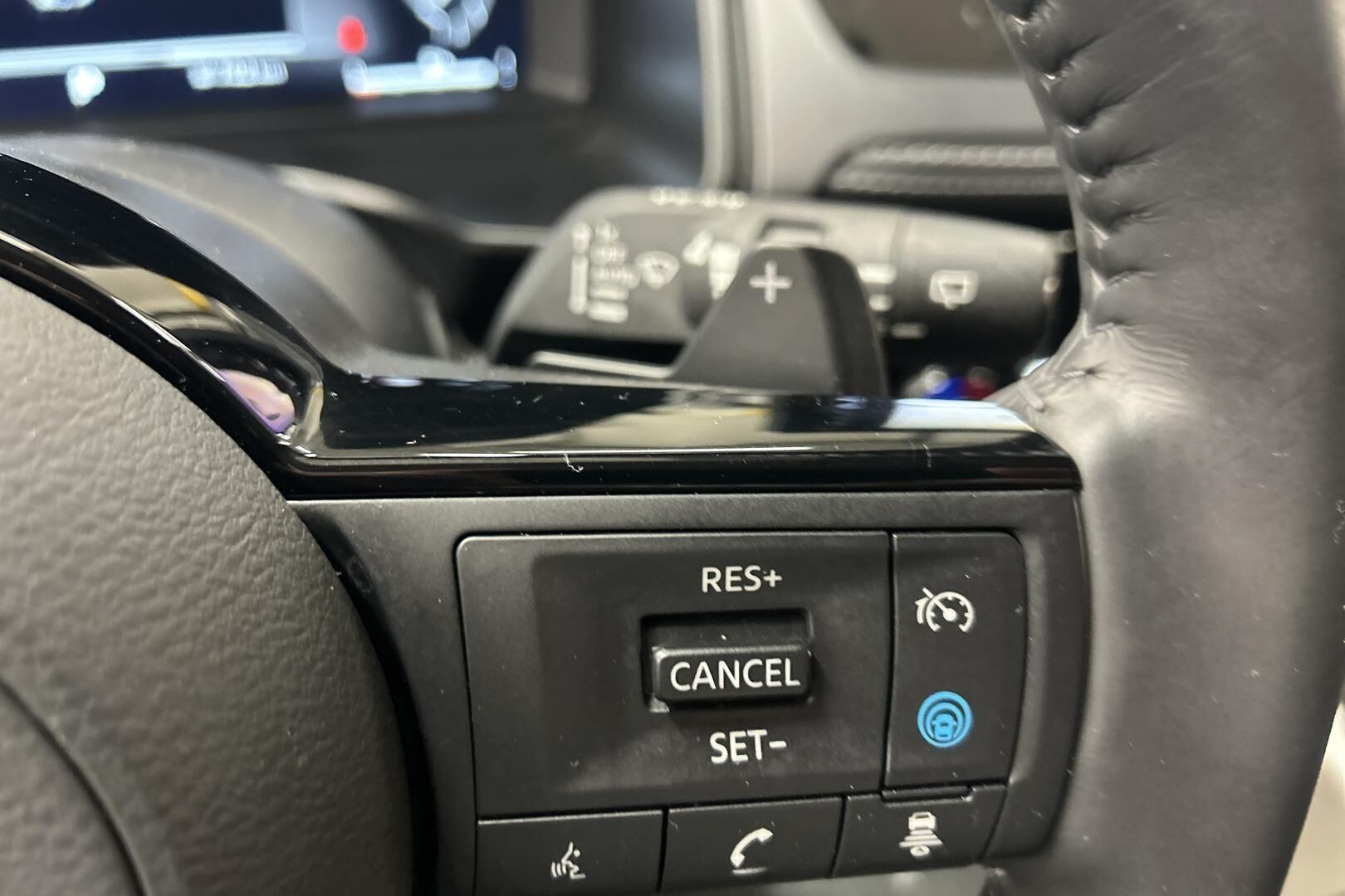 Nissan Qashqai iso kuva 13