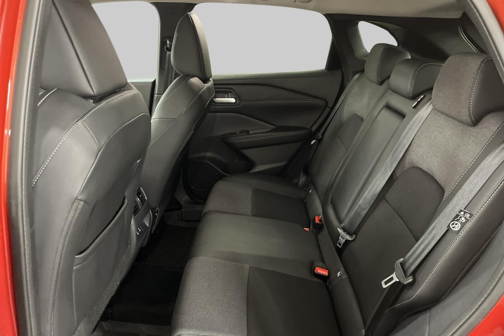 Nissan Qashqai iso kuva 10