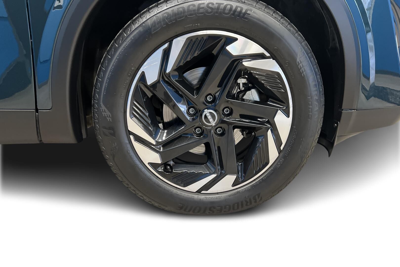 Nissan Qashqai iso kuva 13