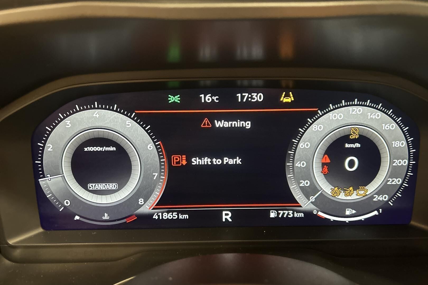 Nissan Qashqai iso kuva 13
