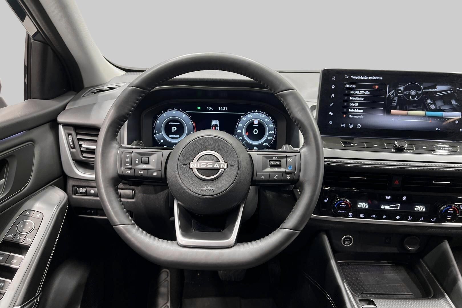 Nissan Qashqai iso kuva 37