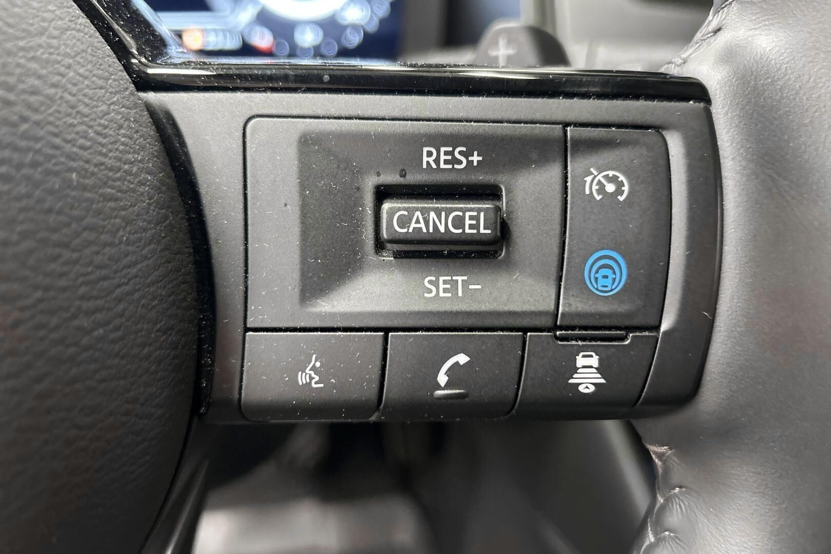 Nissan Qashqai iso kuva 15