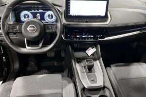 Nissan Qashqai esikatselu 10