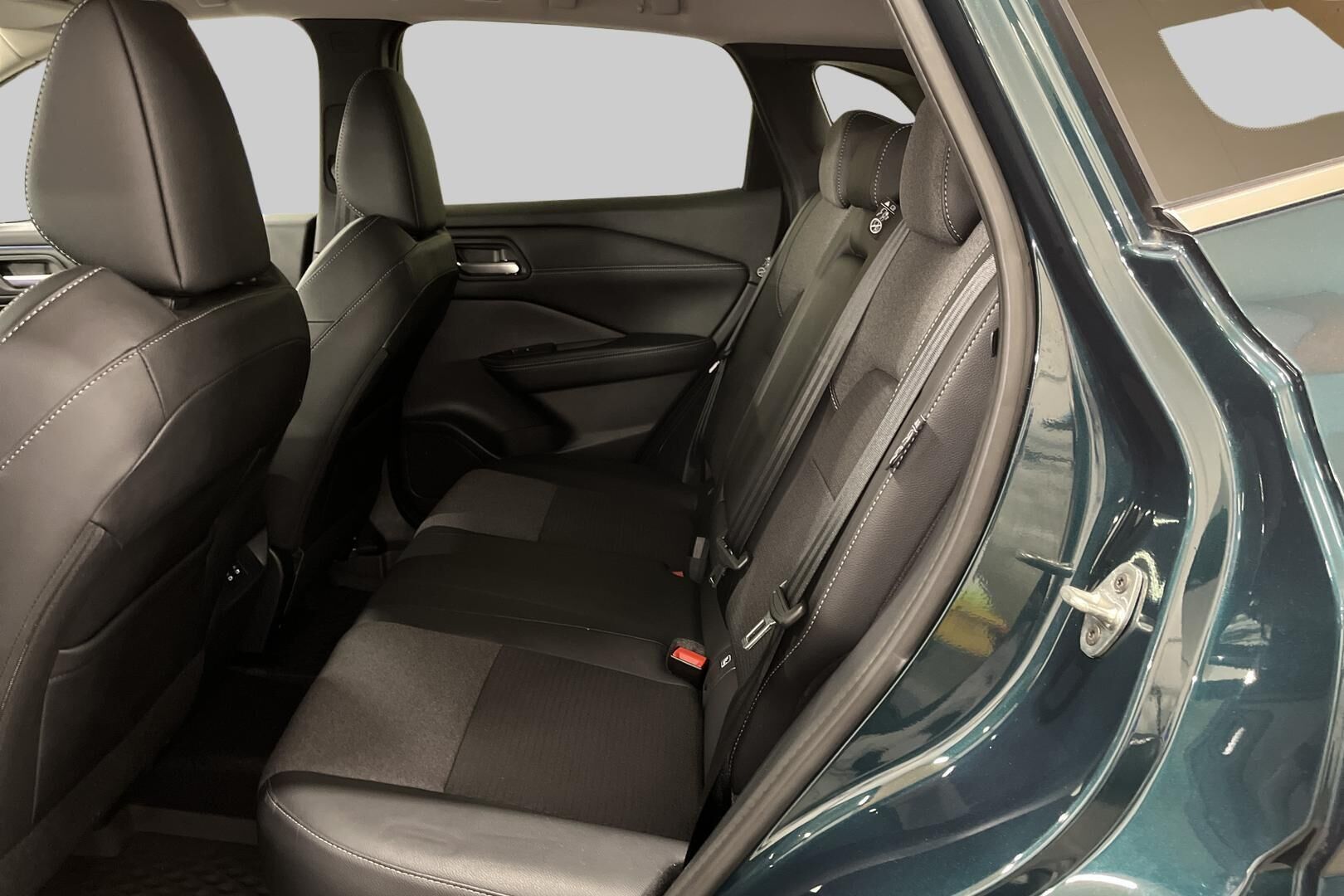 Nissan Qashqai iso kuva 10