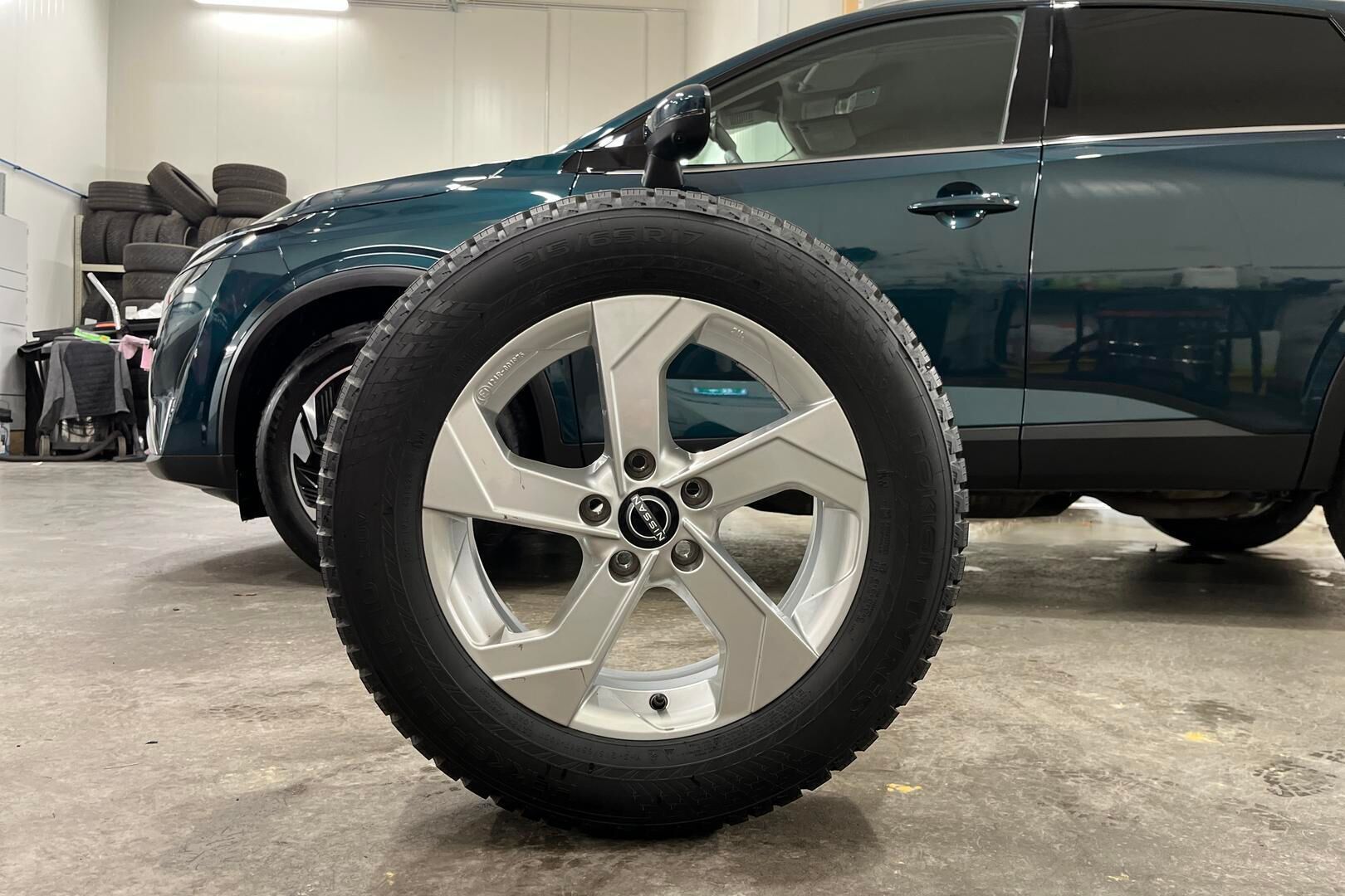 Nissan Qashqai iso kuva 14