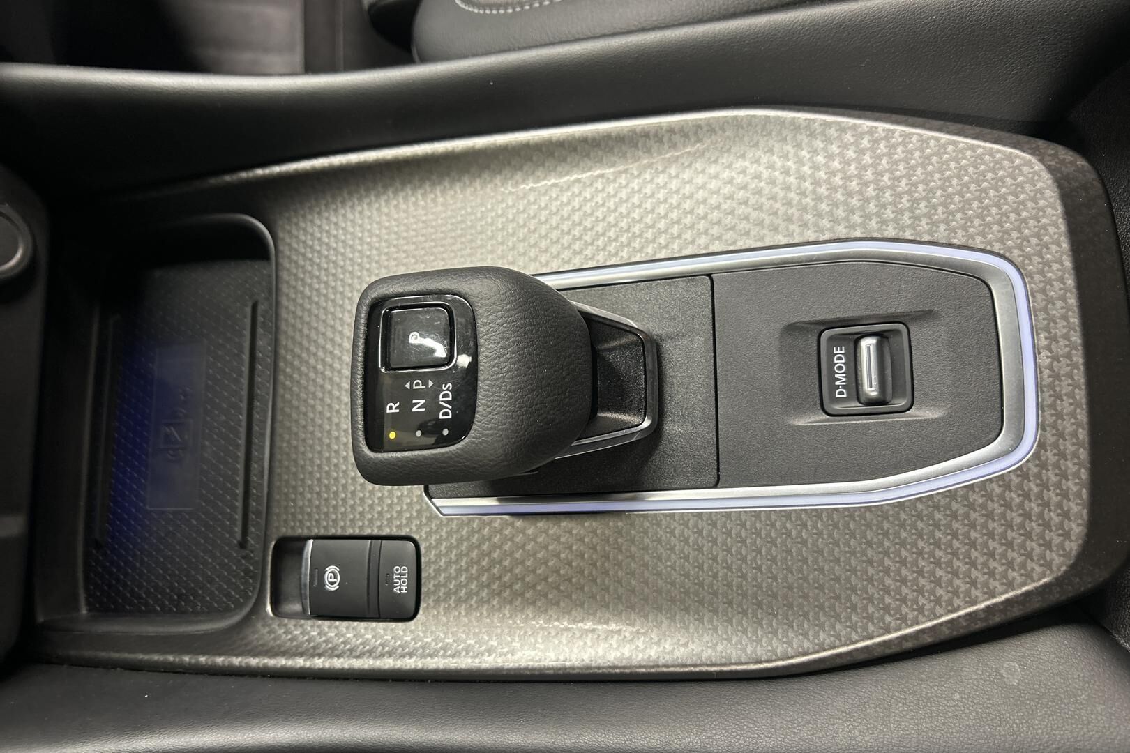 Nissan Qashqai iso kuva 15