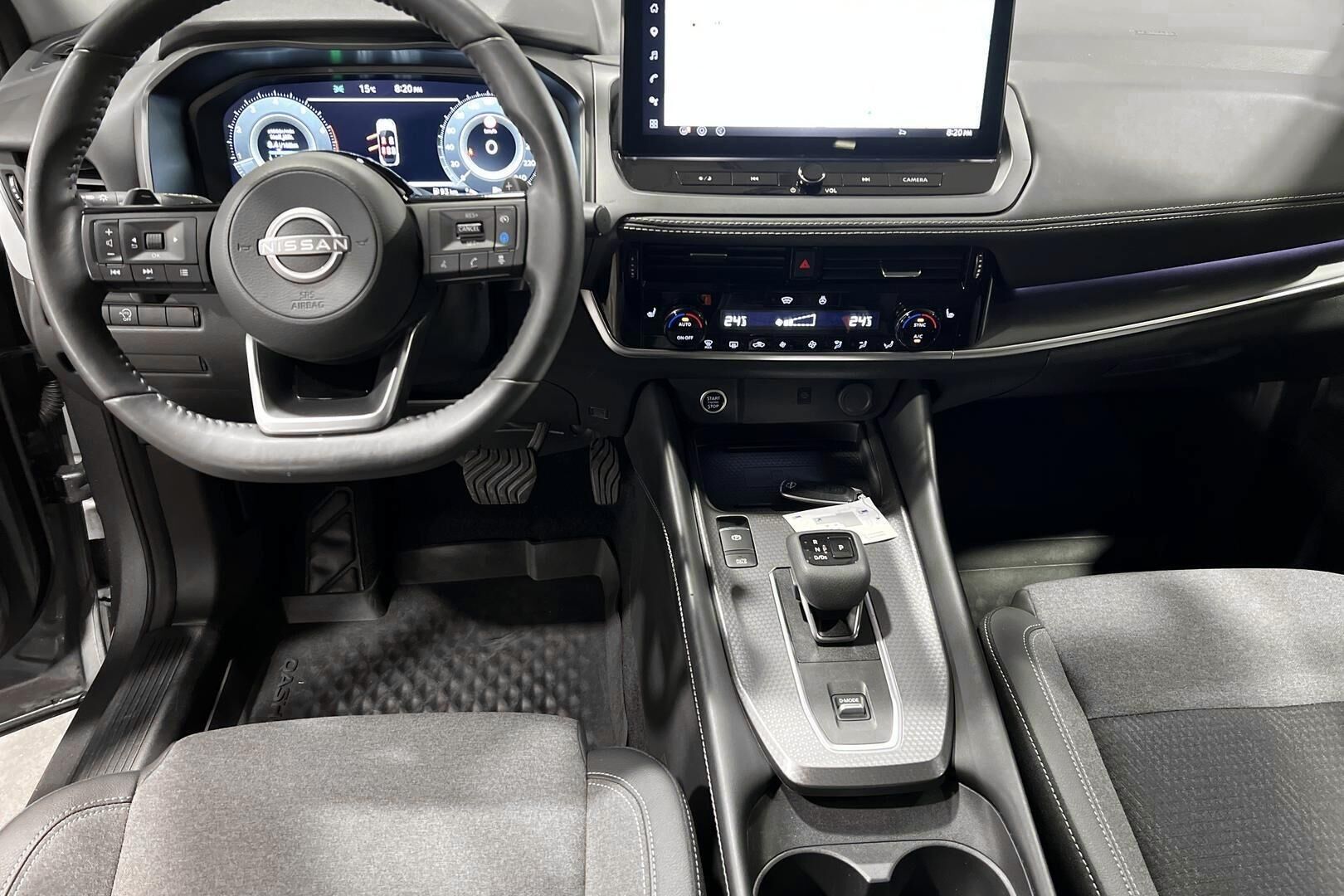 Nissan Qashqai iso kuva 11