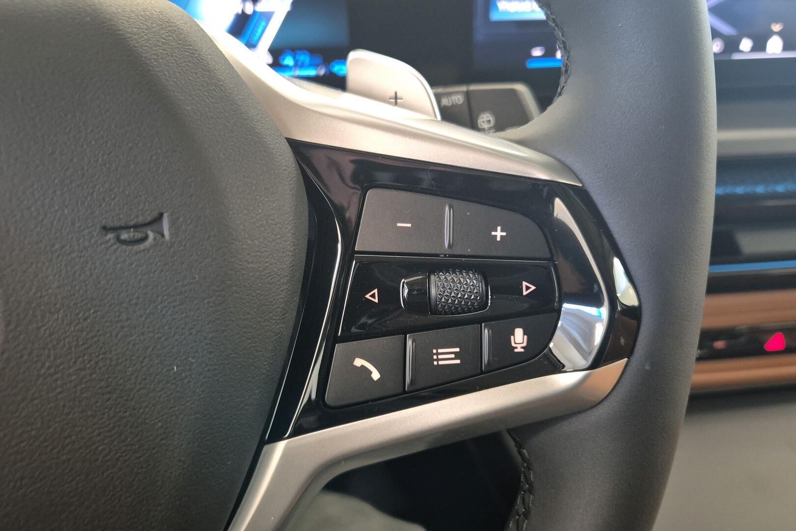 BMW 3-sarja iso kuva 17