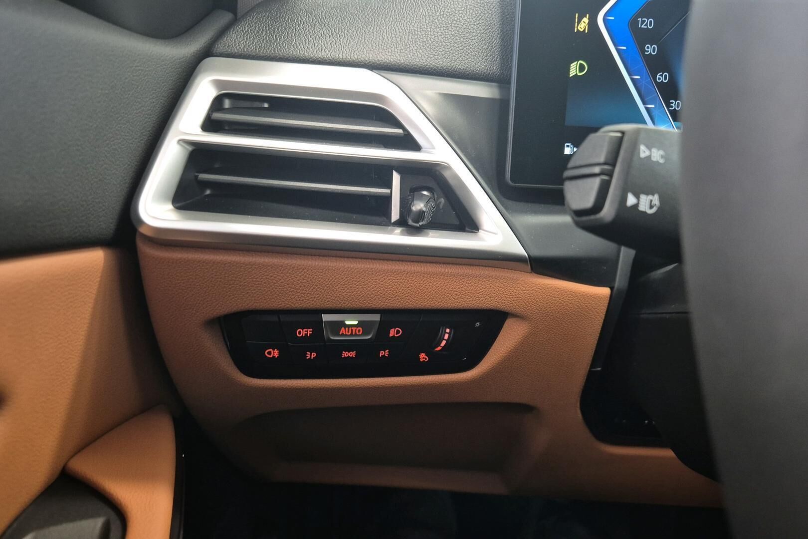 BMW 3-sarja iso kuva 20