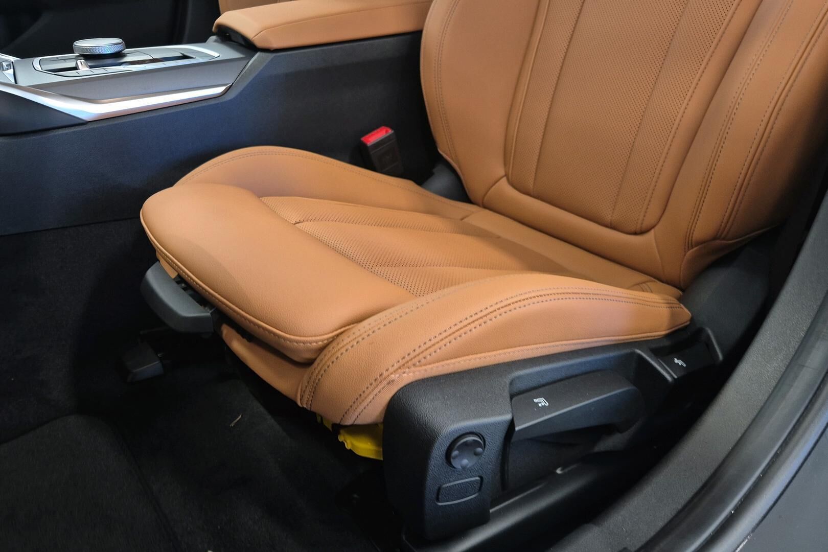 BMW 3-sarja iso kuva 21