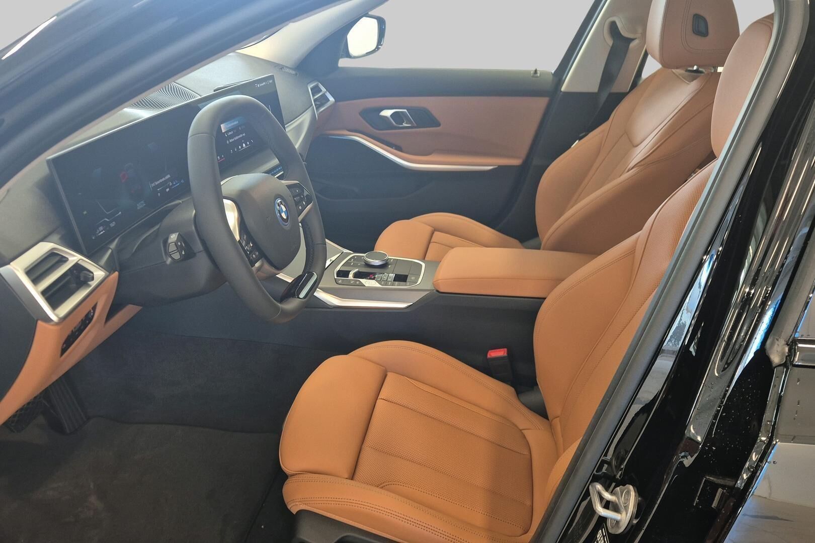 BMW 3-sarja iso kuva 8