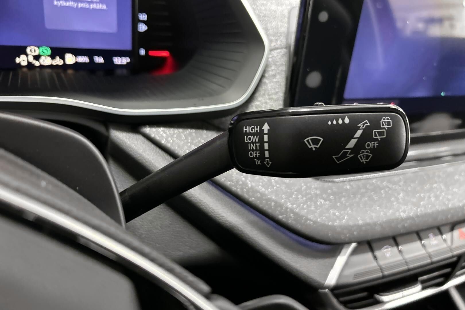 Skoda Octavia iso kuva 20