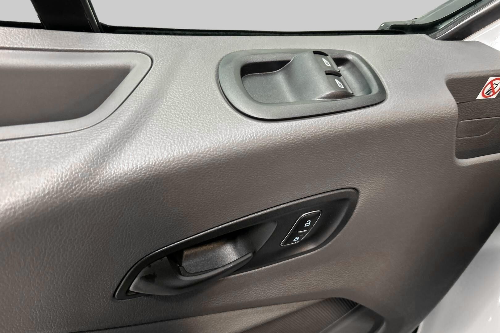 Ford Transit iso kuva 22