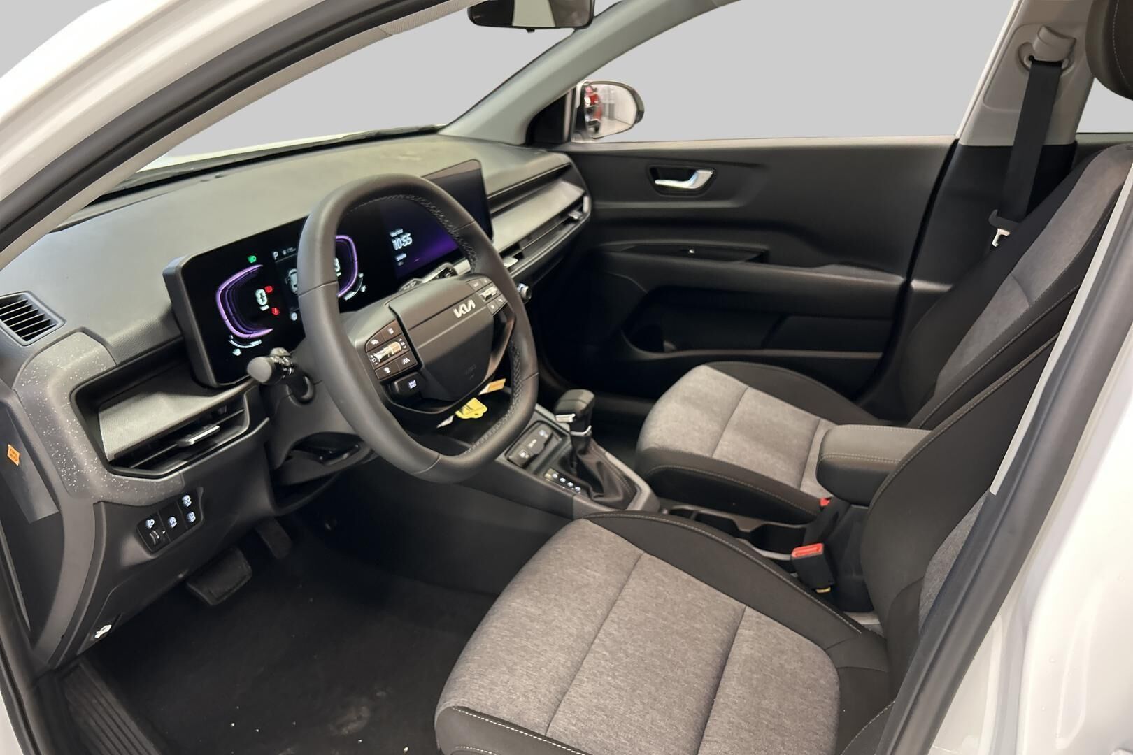 KIA Stonic iso kuva 8