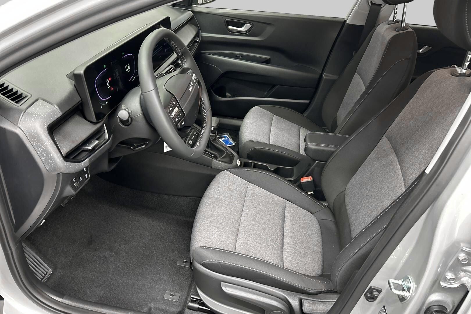 Kia Stonic iso kuva 8