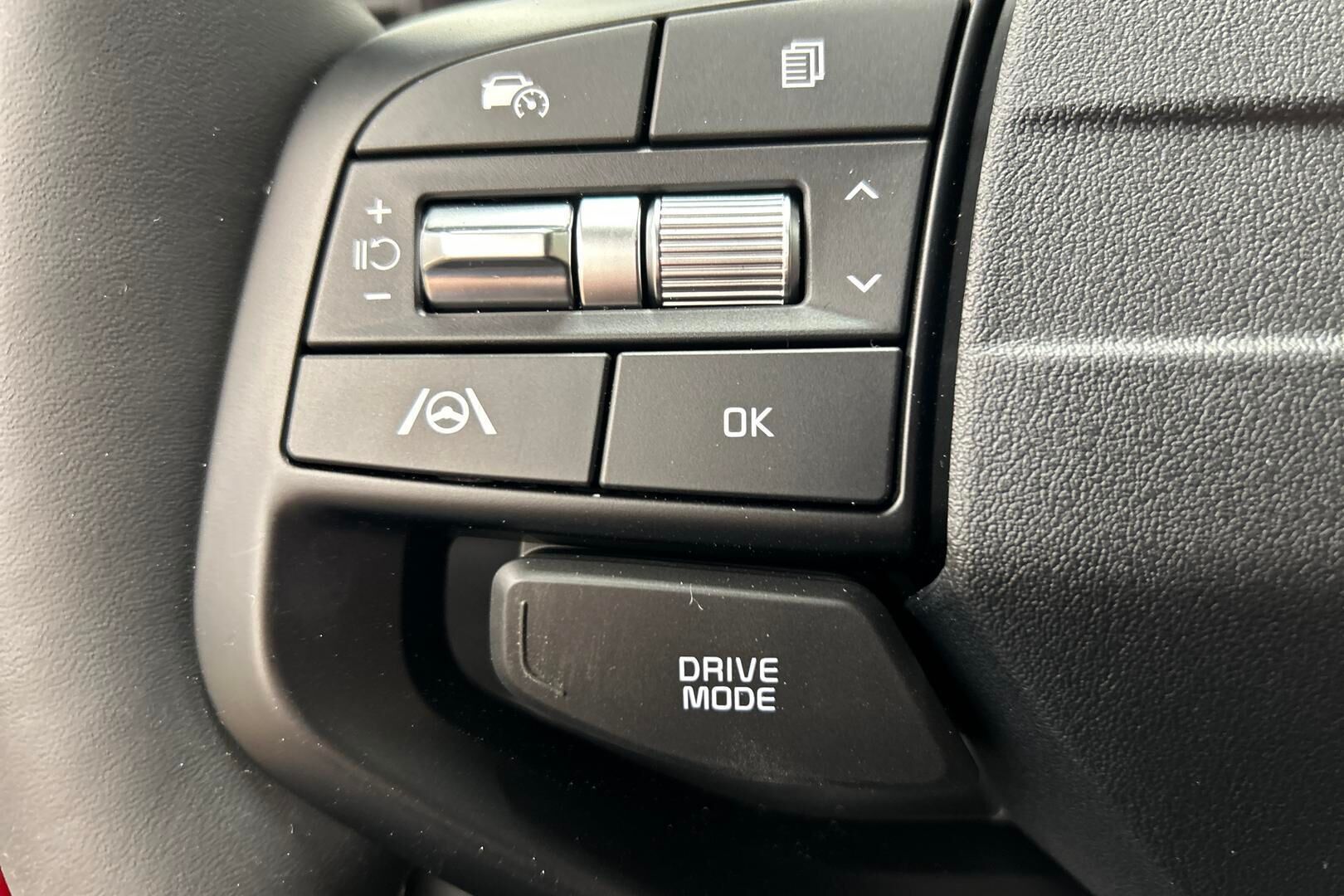 Kia Stonic iso kuva 19