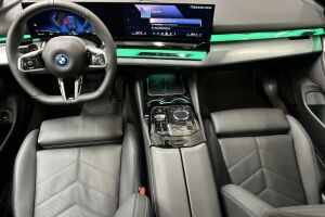 BMW i5 esikatselu 10