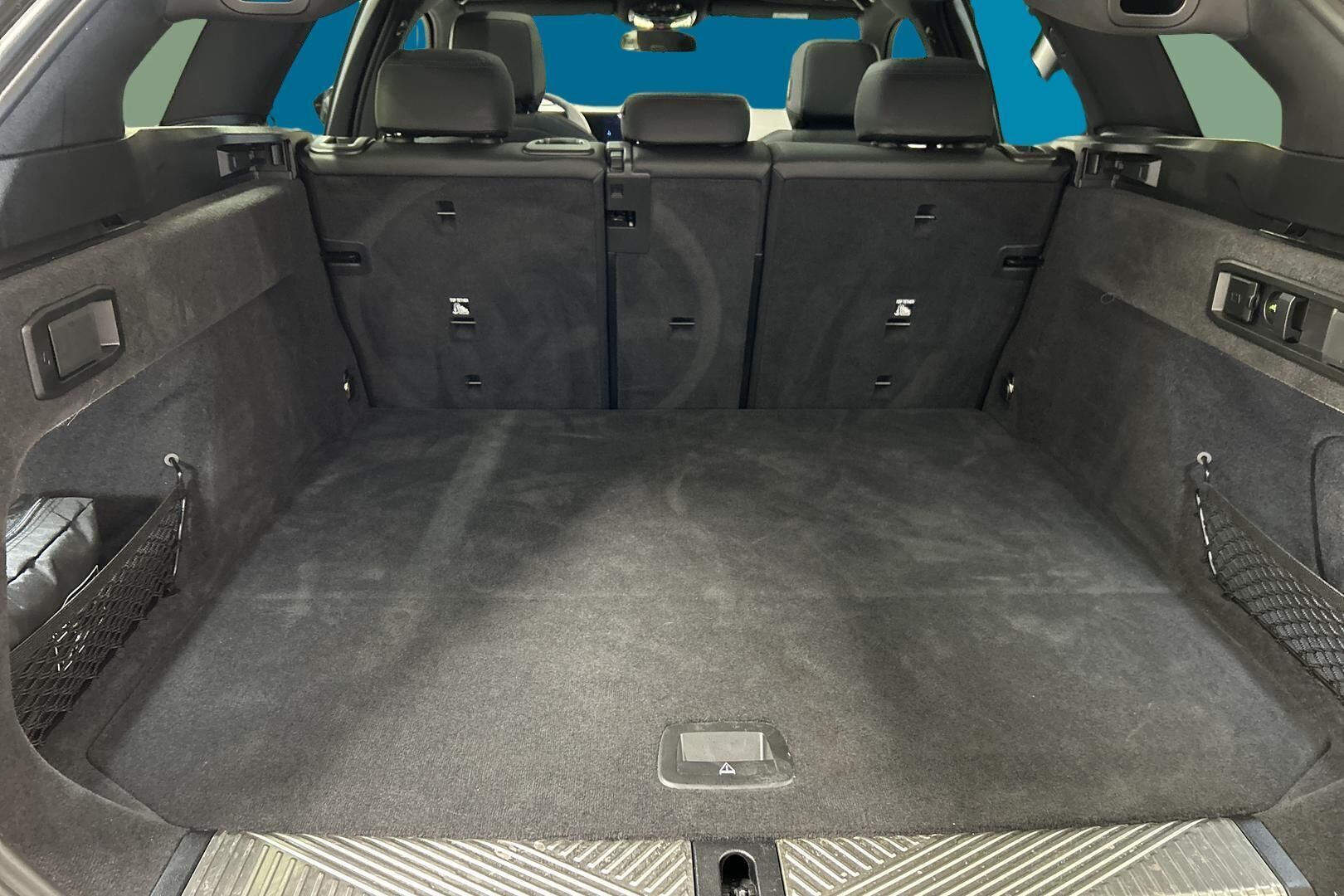 BMW i5 iso kuva 11