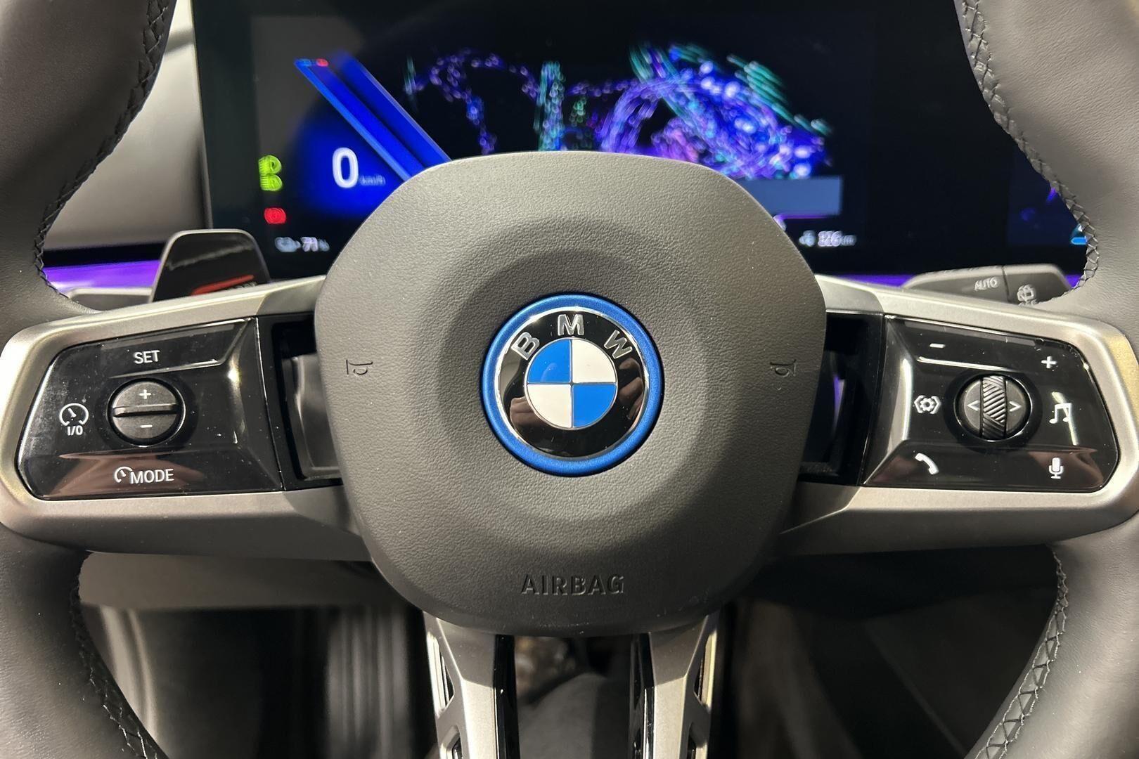 BMW i5 iso kuva 19