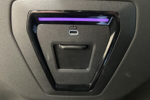 BMW i5 esikatselu 23