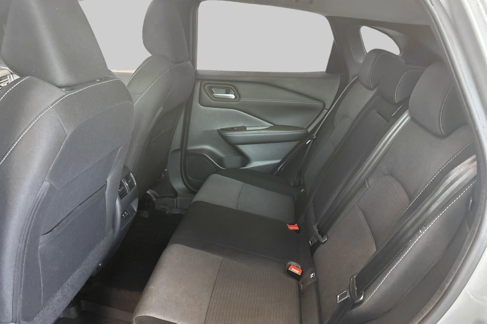 Nissan Qashqai iso kuva 8