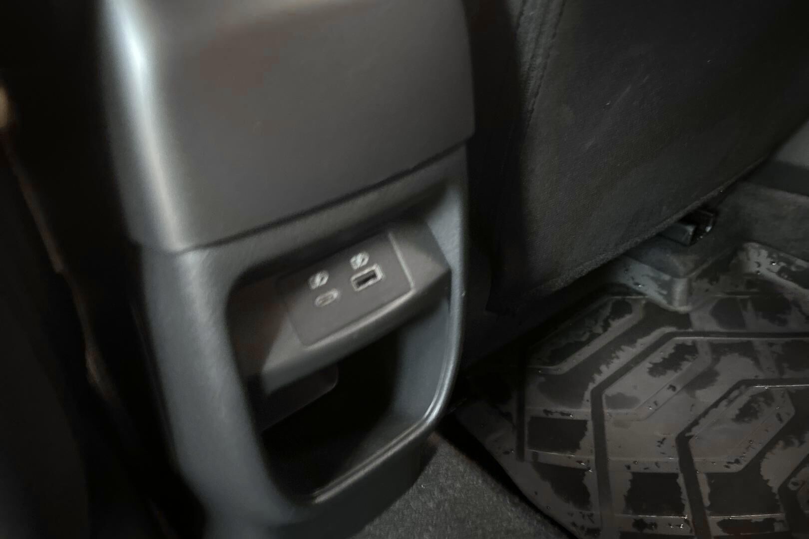 Nissan Juke iso kuva 12