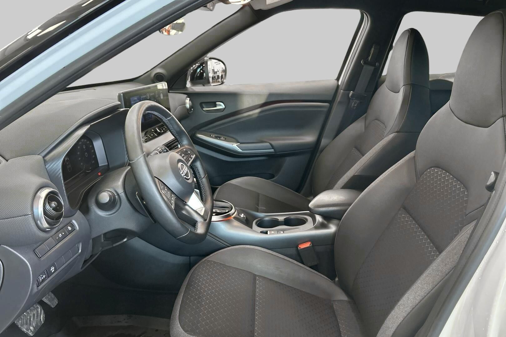 Nissan Juke iso kuva 6