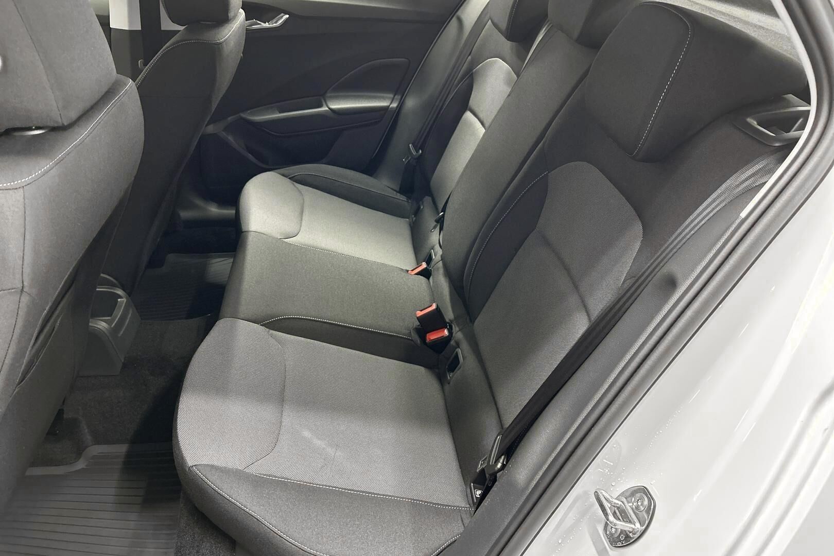 Skoda Fabia iso kuva 9