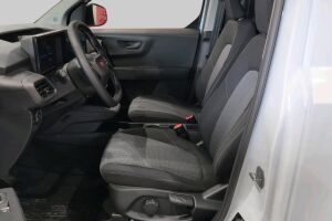Ford Transit Courier esikatselu 2