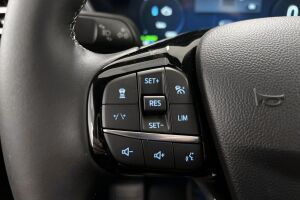 Ford Kuga esikatselu 16