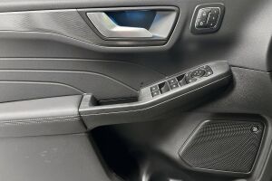 Ford Kuga esikatselu 19